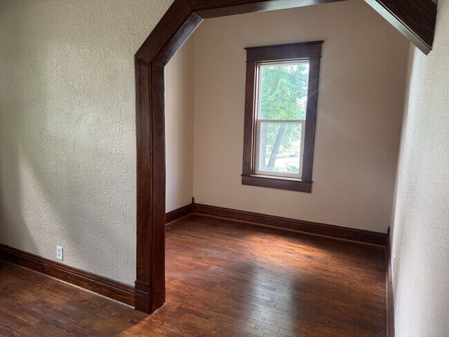 Building Photo - 2707 Sacramento St