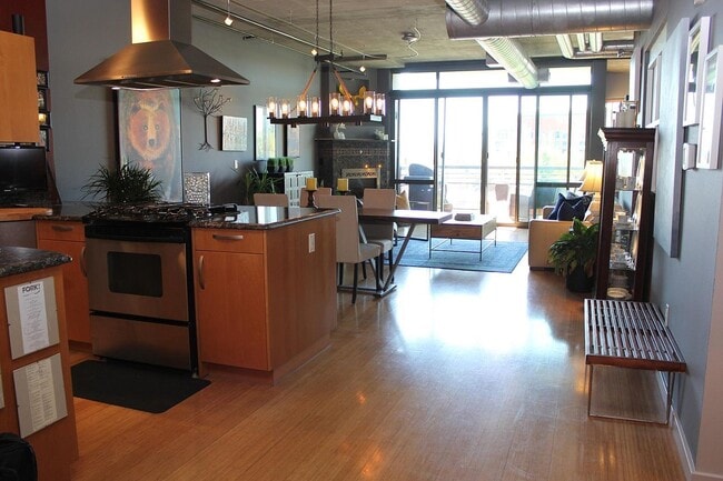 Building Photo - 1401 Wewatta St