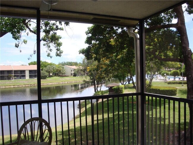 Building Photo - 2035 SW 15th St