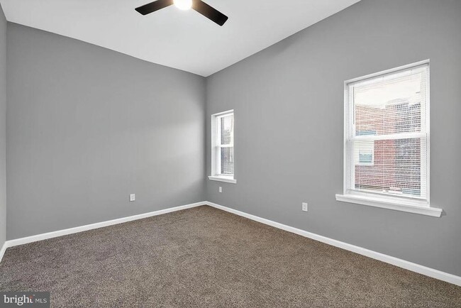 Building Photo - 1333 S Newkirk St