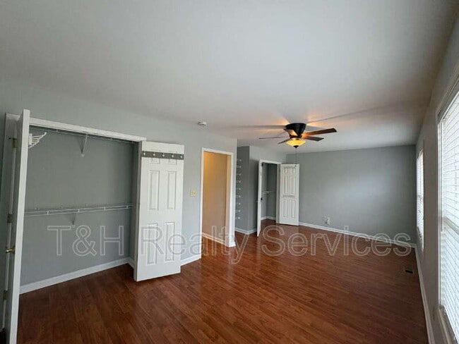 Building Photo - 2030 N College Ave