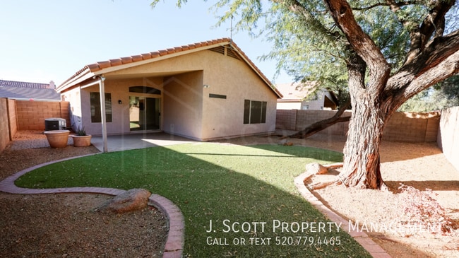 Building Photo - 1289 N Balboa Dr