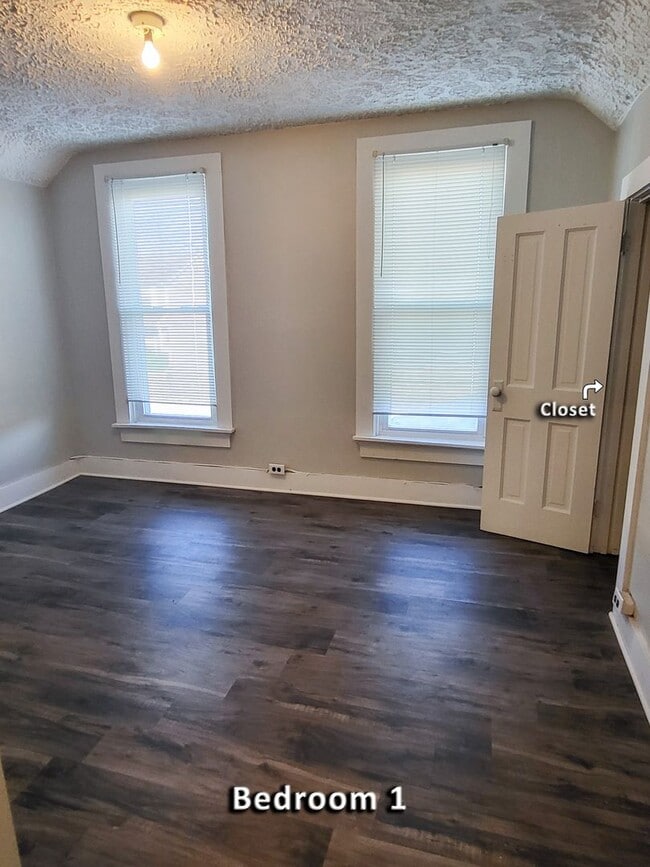 Building Photo - 3 Bedroom 2 Bath Home for Rent!