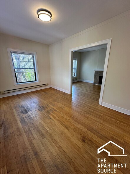Building Photo - 1031 Dempster St