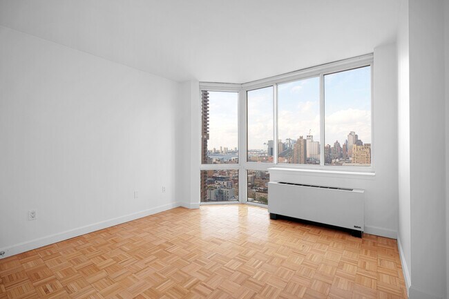 Building Photo - 420 W 42nd St