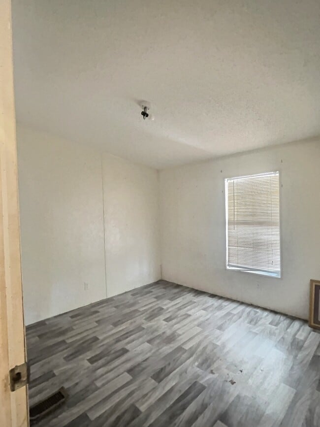 Building Photo - 16494 FM 1774