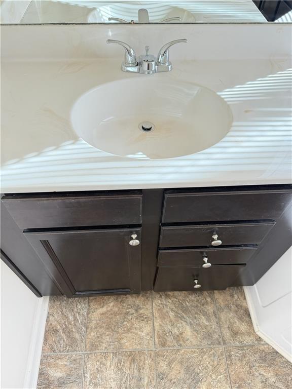 Building Photo - 1998 Thorngate Ct