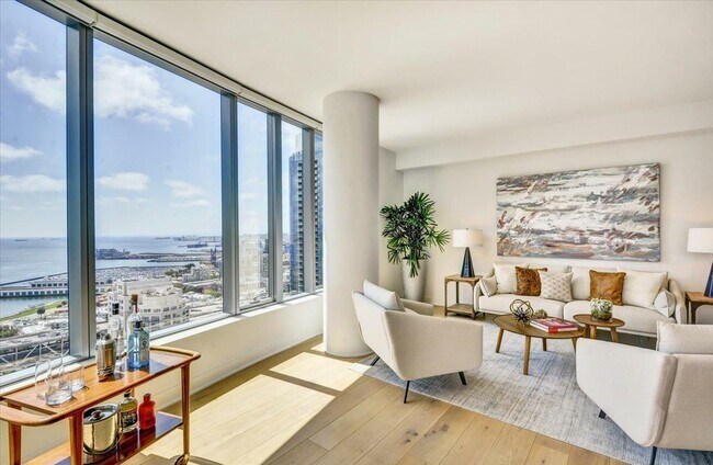 Building Photo - 201 Folsom St