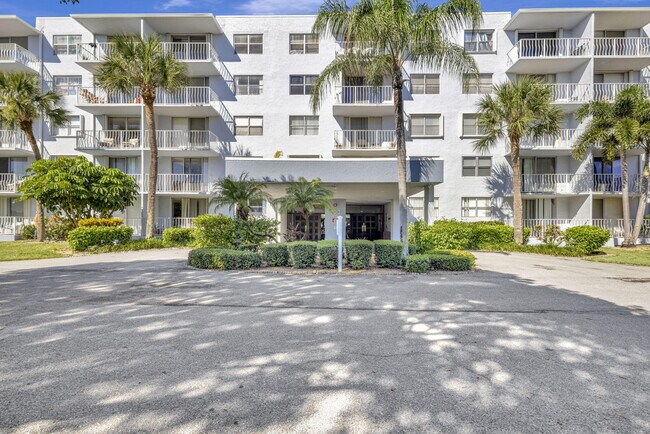 Building Photo - 500 Executive Center Dr