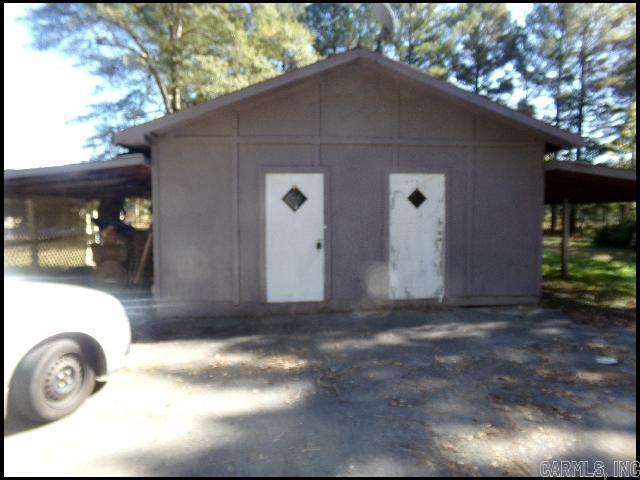 Building Photo - 11123 Crescent Dr