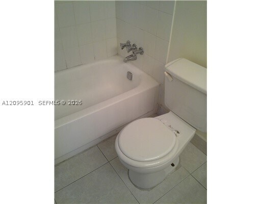 Building Photo - 1801 S Treasure Dr
