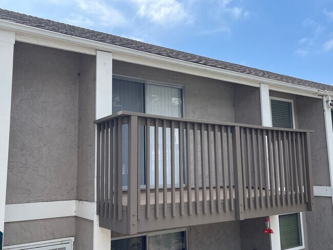 Building Photo - Remodeled 1 Bedroom in San Diego!! Water/Trash Included