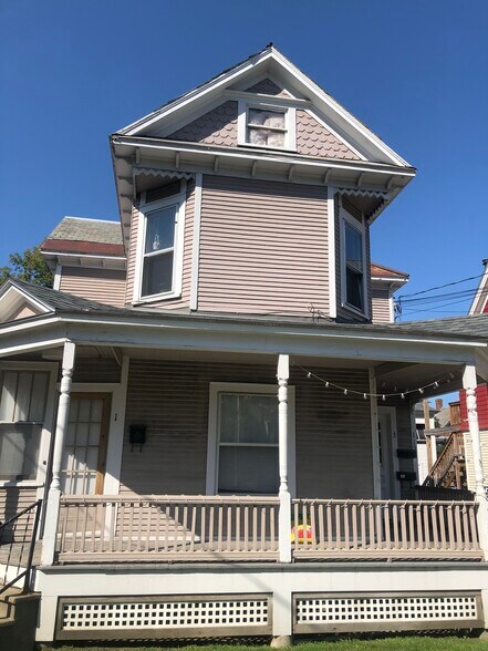 Building Photo - 119 N Willard St