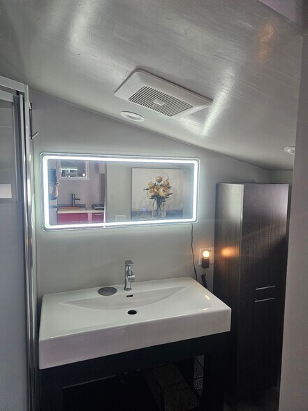 Building Photo - 11314 Malat Way