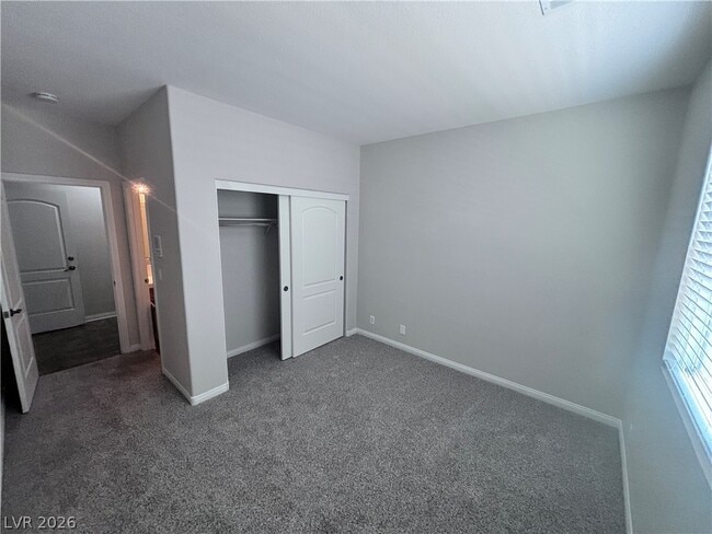 Building Photo - 3117 Greenfriar Ave