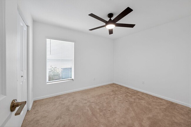 Building Photo - Modern home in Bent Creek Community