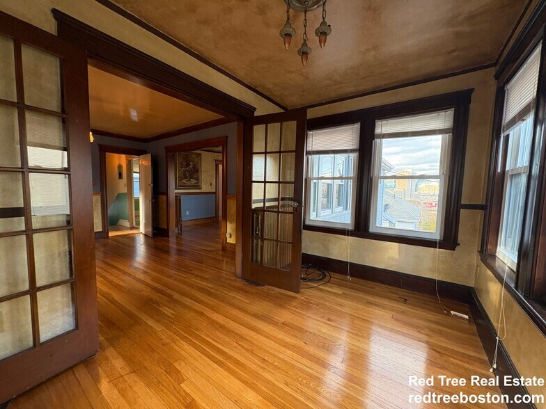 Building Photo - 155-157 Hillside St. Unit 2