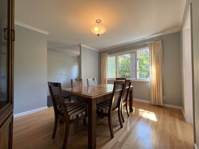Building Photo - Beautiful Serene 4-Bedroom Home on a Gated...