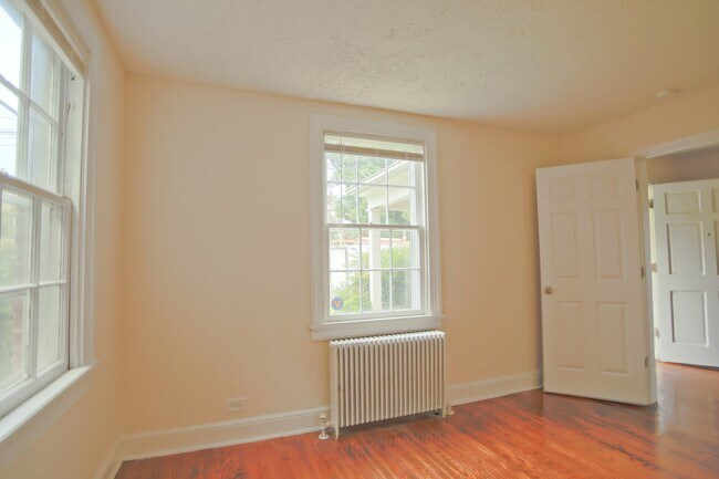 Building Photo - 8br Single Family Home on 14th St NW  (MIN...