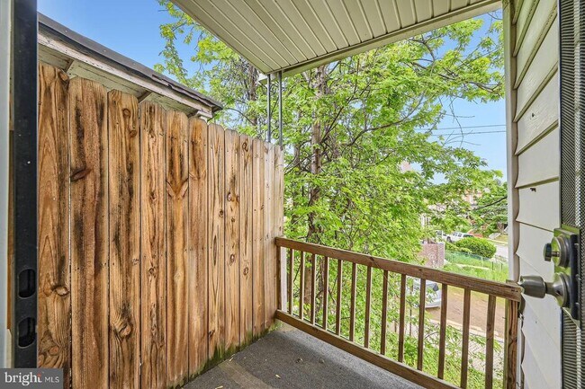 Building Photo - 118 N Hilton St