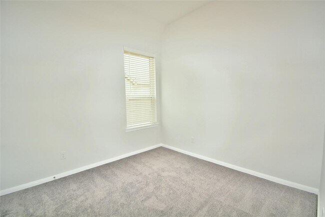 Building Photo - 6602 Canary Knl Ct