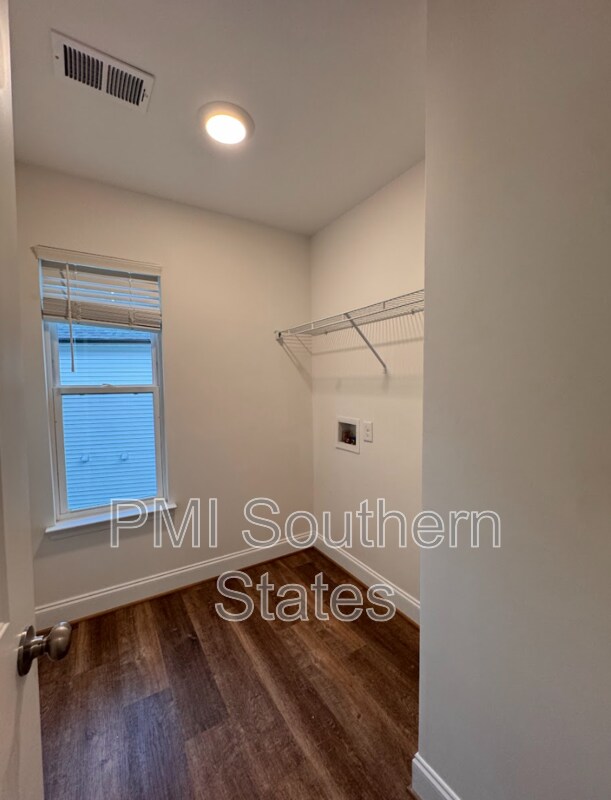 Building Photo - 313 Clarus Crk Wy
