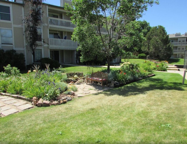 Building Photo - 7275 S Xenia Cir