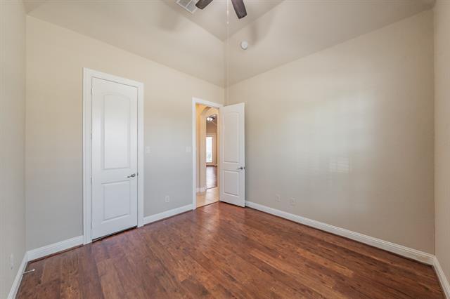 Building Photo - 568 Enfield Dr