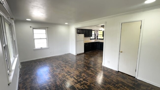 Building Photo - 3535 Robey Ave