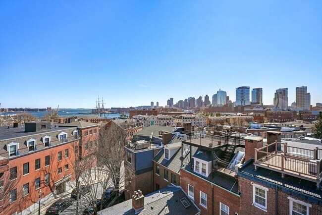 Building Photo - 28 Chestnut St