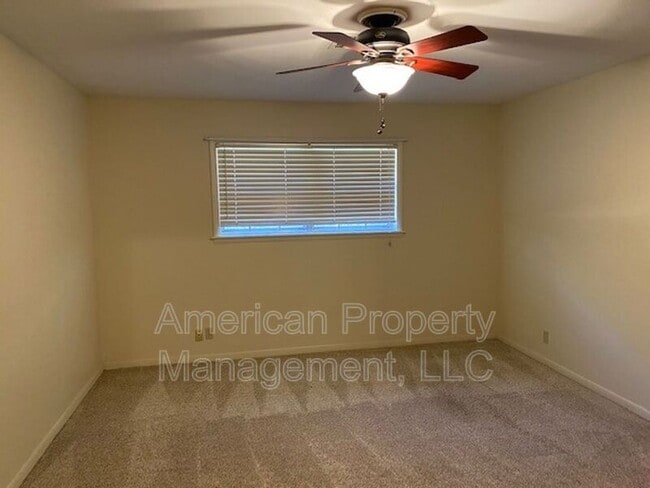 Building Photo - 4651 S Norwood Ave