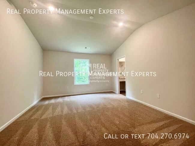 Building Photo - 9139 Creedmore Hills Dr