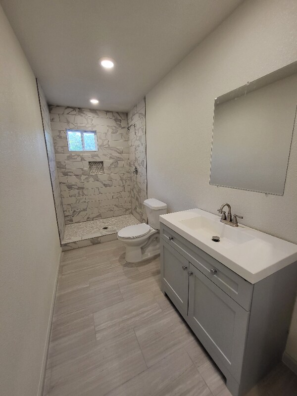 Building Photo - 2417 Castroville Rd