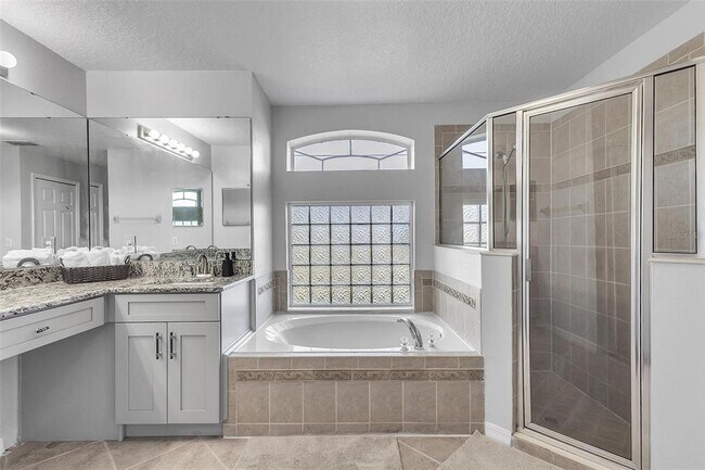 Building Photo - 4 La Mancha Dr