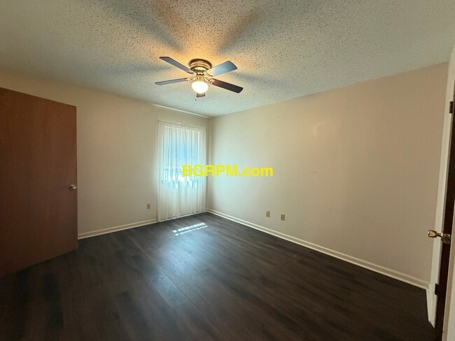 Building Photo - Remodeled 3 Bedroom Home
