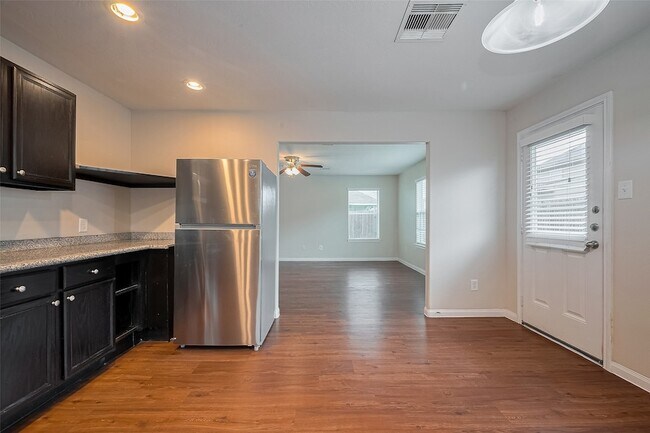 Building Photo - 6026 Stockholm Ct