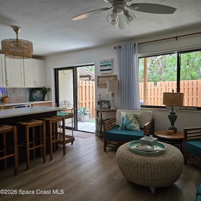 Building Photo - 8761 Ilex Ct