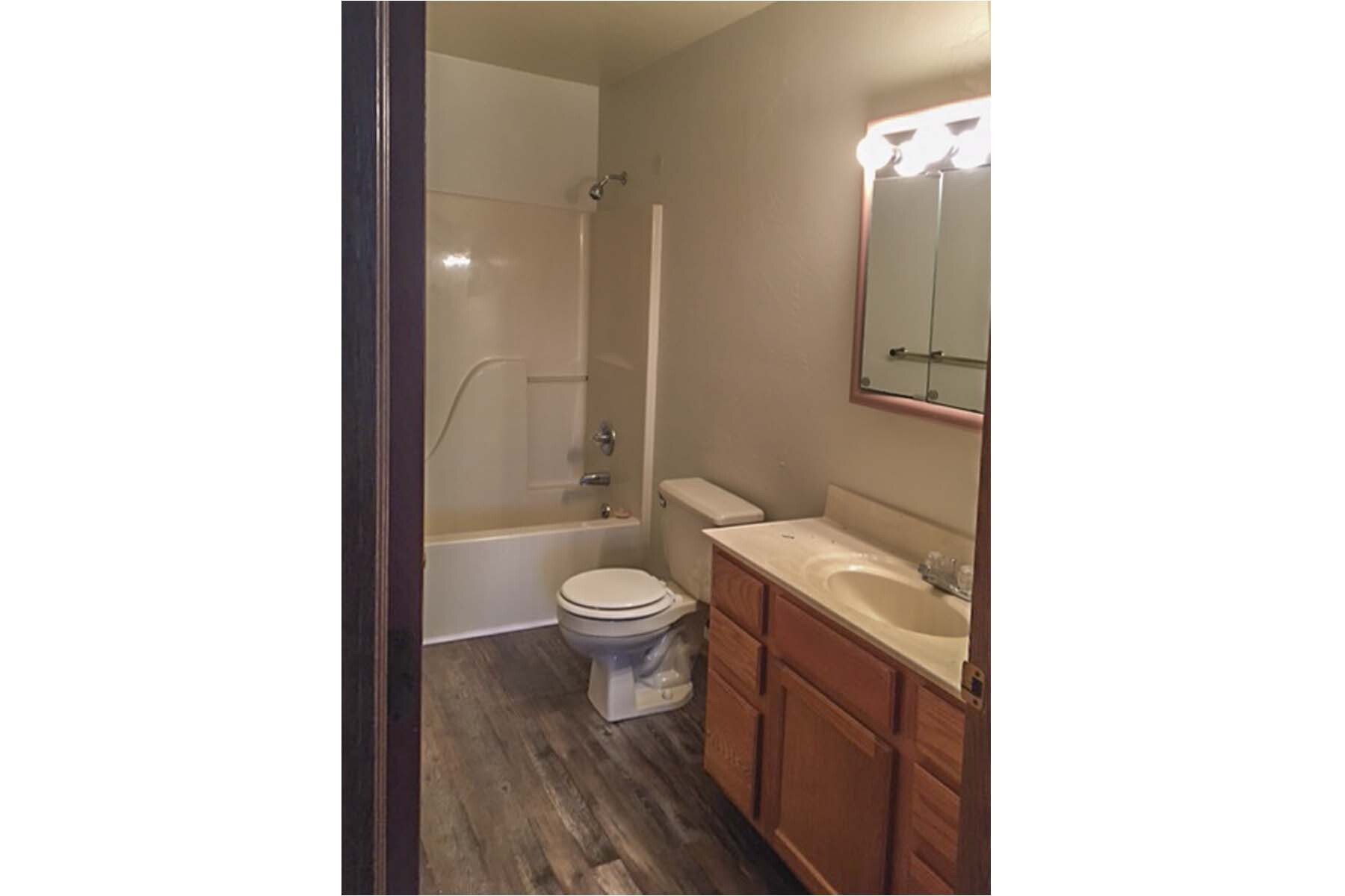 Building Photo - 1610 36th Ave