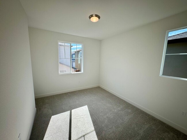 Building Photo - New Bay Point Home