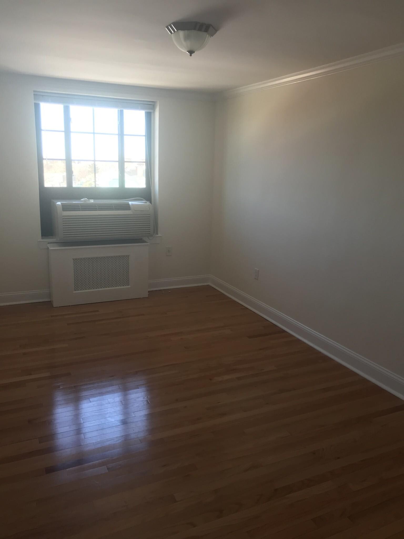 Building Photo - 56 Brattle St