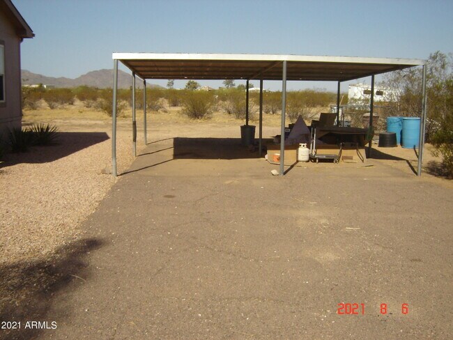 Building Photo - 51504 W Donald Dr