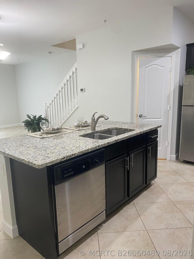 Building Photo - 9550 SW Purple Martin Way