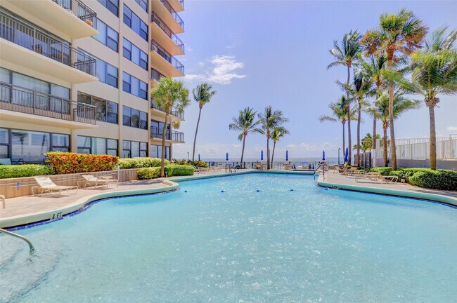 Building Photo - 3800 Galt Ocean Dr