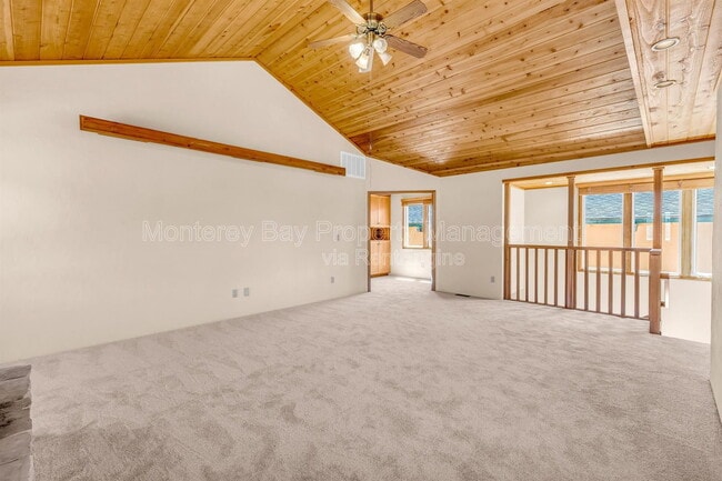 Building Photo - 1231 Funston Ave