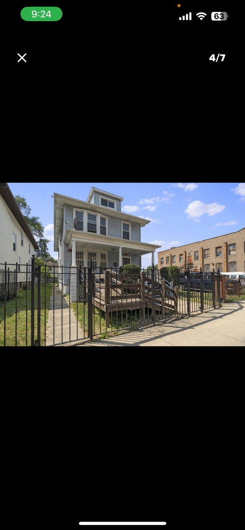 Building Photo - 11338 S King Dr