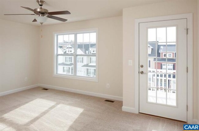 Building Photo - 2410 Winthrop Dr