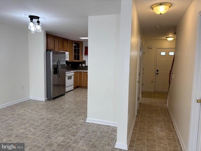 Building Photo - 72 Mabel Ln