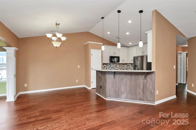 Building Photo - 7000 Dacian Ln