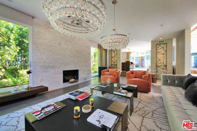 Building Photo - 3054 Elvido Dr