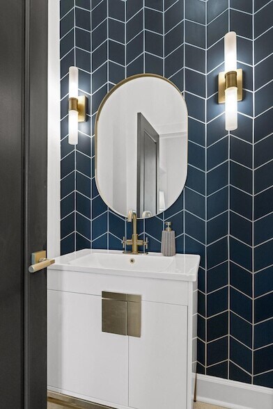 Building Photo - 1103 Centennial Dr